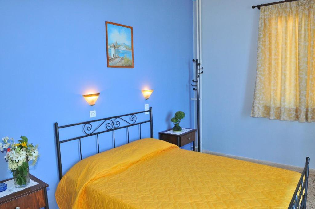 Oasis Hotel Theodoros & Litsa Galaris Agia Marina  Exterior photo
